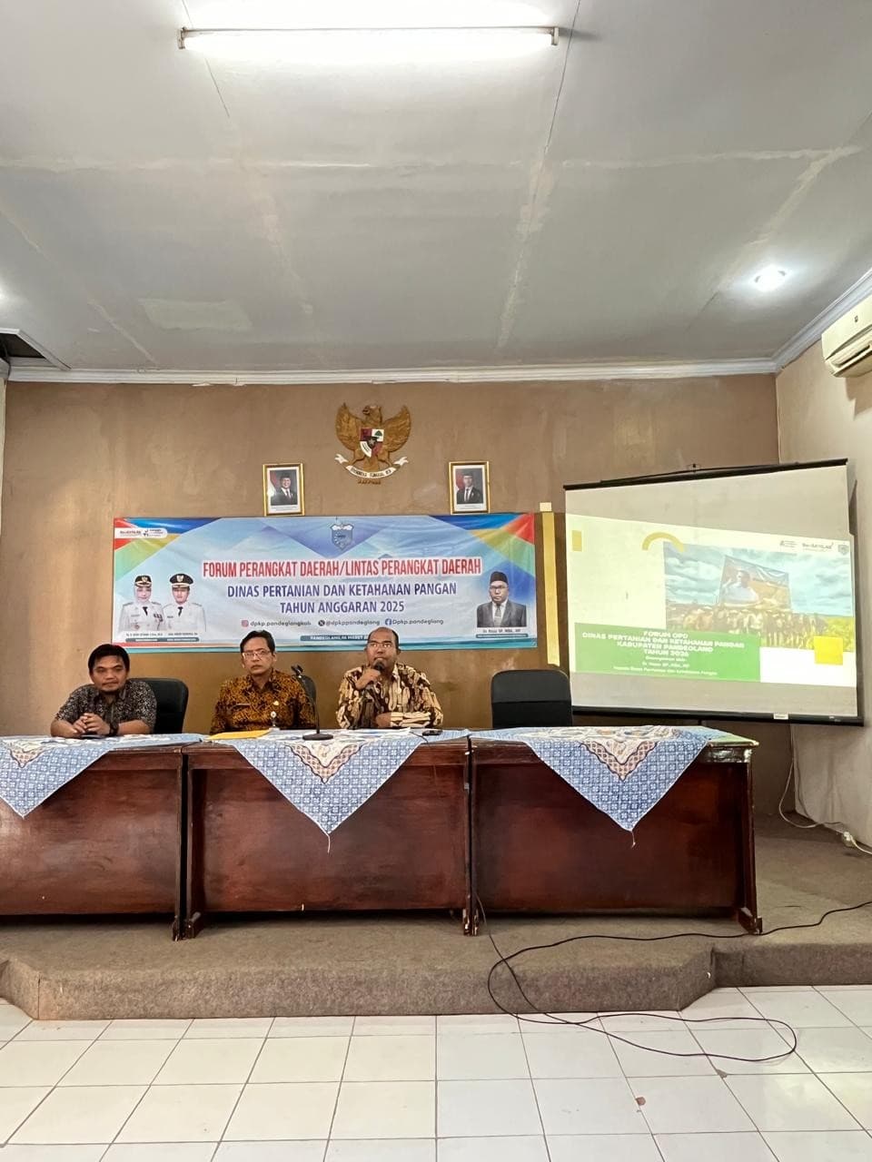 Kepala Dinas Pertanian dan Ketahanan Pangan Kabupaten Pandeglang Membuka Forum Perangkat Daerah Tahun Anggaran 2025
