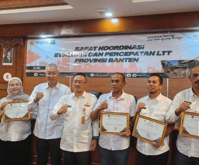 Akselerasi Produksi Padi: Distan Pandeglang Hadiri Rakor LTT dan Sabet Penghargaan Provinsi
